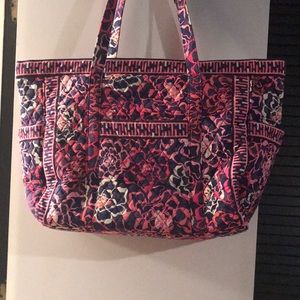 Vera Bradley get carried away tote
